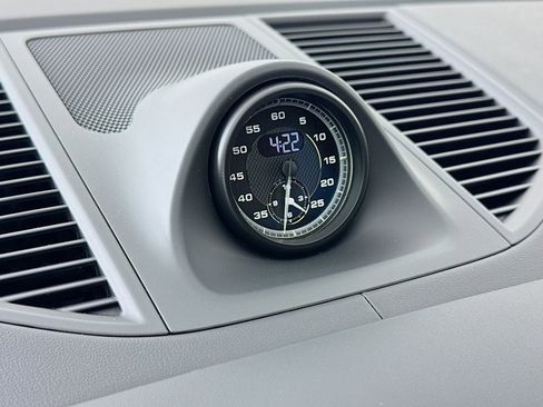 New 2026 Porsche Macan Turbo image 19