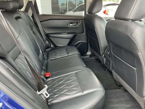 Used 2021 Nissan Rogue Platinum FWD image 21