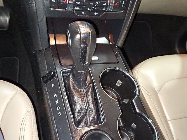 Used 2019 Ford Explorer XLT w/ Equipment Group 202A FWD image 9