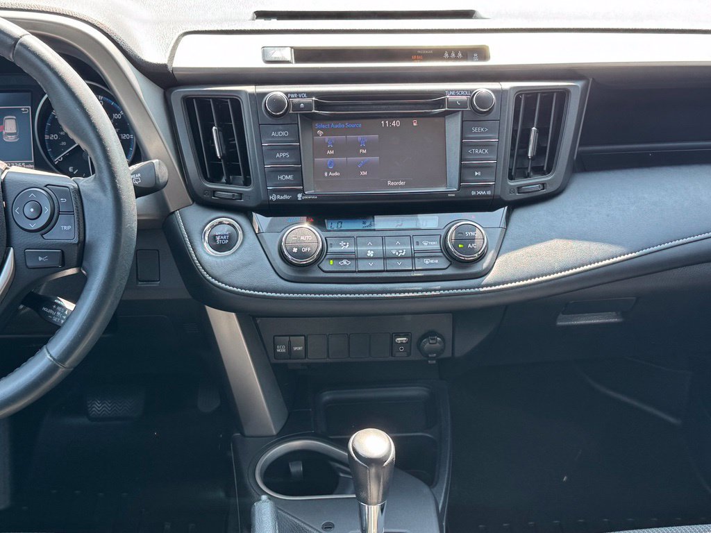Used 2018 Toyota RAV4 XLE w/ Plus Extra Value Package AWD/4WD image 15