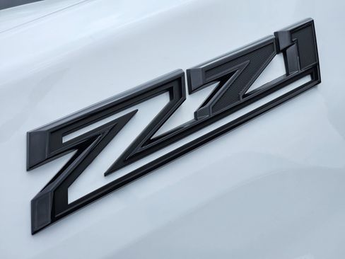 Used 2024 Chevrolet Silverado 2500 Custom w/ Custom Value Package image 17