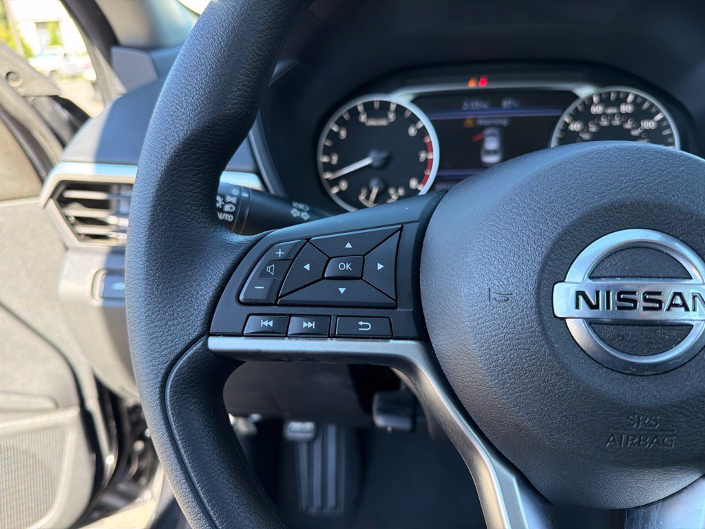 Certified 2022 Nissan Altima 2.5 SV FWD image 16