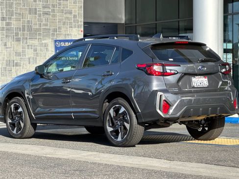 Certified 2025 Subaru Crosstrek 2.5i Limited w/ Crosstrek Mirror Package image 6