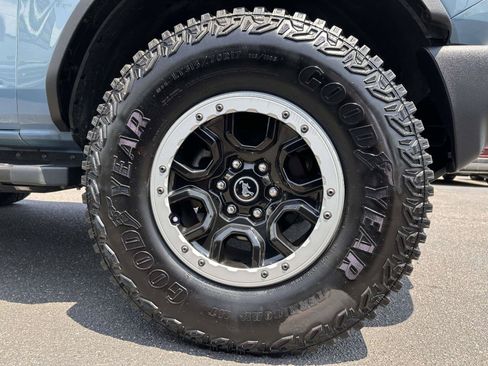 Used 2023 Ford Bronco Outer Banks w/ Sasquatch Package AWD/4WD image 7