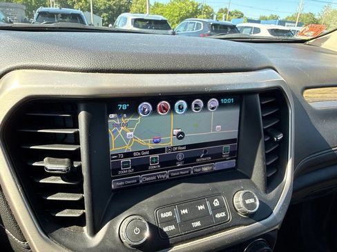 Used 2019 GMC Acadia Denali w/ Technology Package AWD/4WD image 16