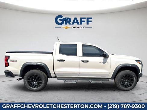 Used 2026 Chevrolet Colorado Trail Boss AWD/4WD image 9