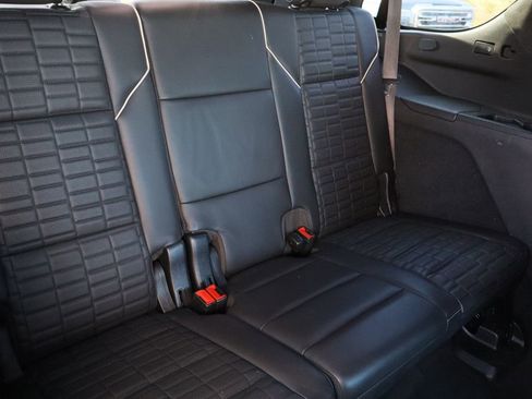 Used 2021 Cadillac Escalade Sport Platinum image 32