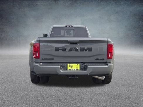 New 2026 RAM 3500 Laramie AWD/4WD image 22