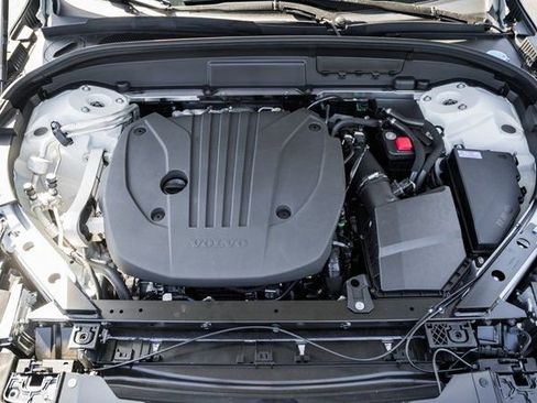 New 2026 Volvo XC60 B5 Plus w/ Protection Package Premier image 18