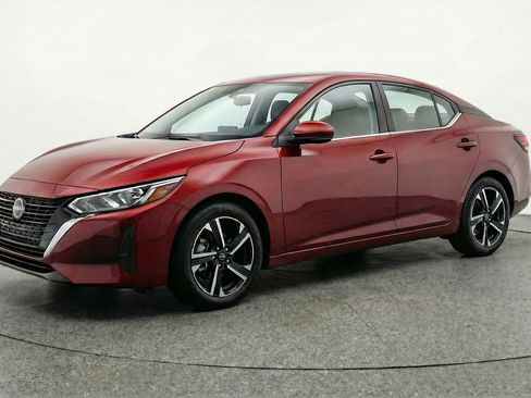 Used 2025 Nissan Sentra SV image 2