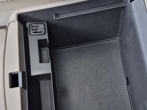 Used 2015 GMC Yukon SLT AWD/4WD image 11