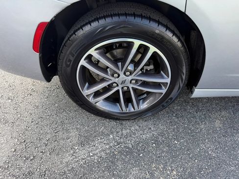 Used 2019 Dodge Charger SXT AWD/4WD image 43