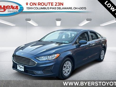 Used 2019 Ford Fusion S image 1