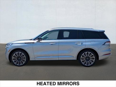 Used 2023 Lincoln Aviator Black Label w/ Dynamic Handling Package AWD/4WD image 2
