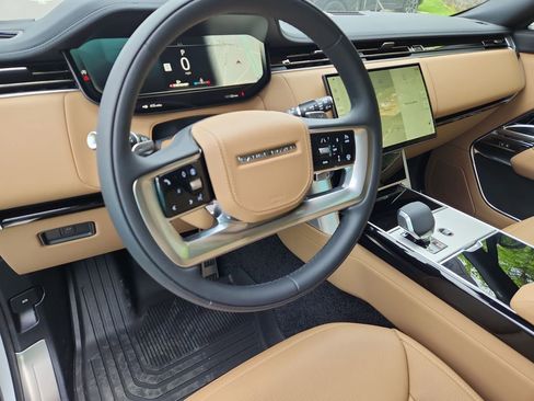 New 2026 Land Rover Range Rover SE AWD/4WD image 15