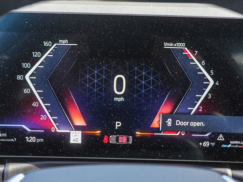 Used 2024 BMW 330i Sedan image 23