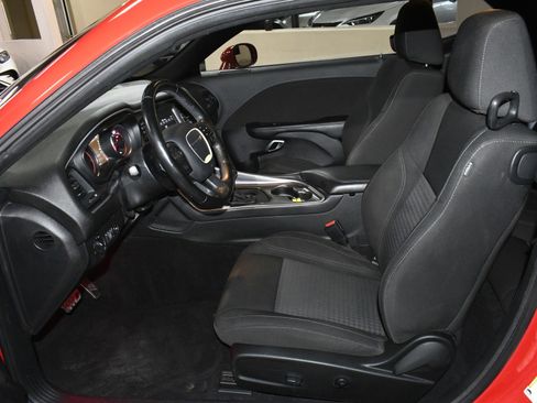 Used 2020 Dodge Challenger SXT image 49