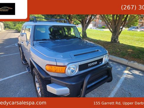 Used 2014 Toyota FJ Cruiser 4WD w/ Upgrade Package image 1