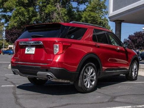 Used 2023 Ford Explorer Limited image 7