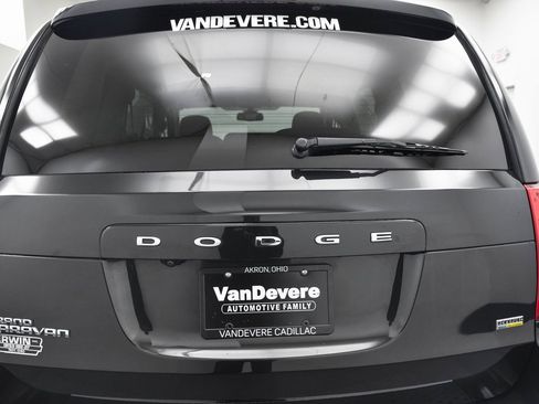 Used 2019 Dodge Grand Caravan SE image 6