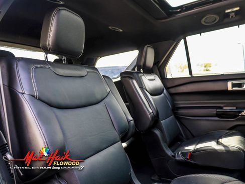 Used 2023 Ford Explorer ST w/ Equipment Group 401A image 13