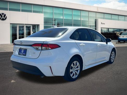 Used 2023 Toyota Corolla LE FWD image 5