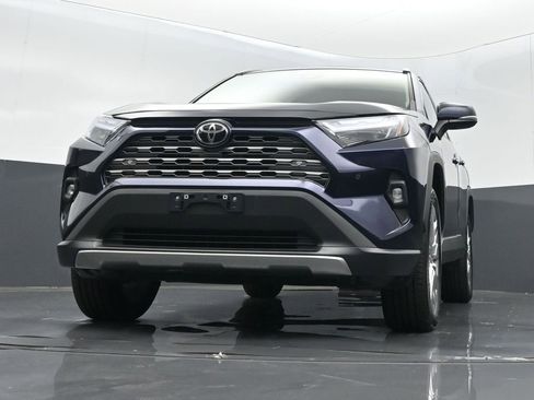 Used 2023 Toyota RAV4 Limited image 33