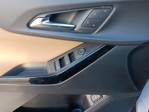 New 2026 Chevrolet Equinox ACTIV w/ Convenience Package III image 21