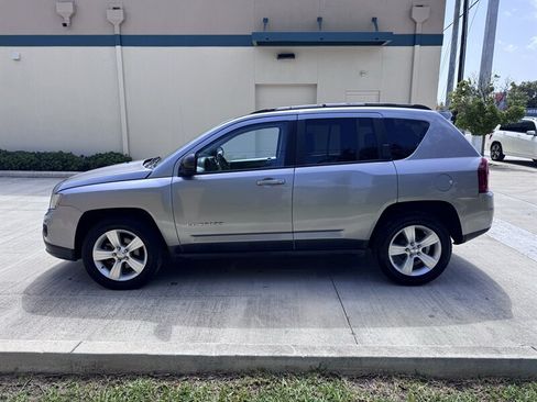 Used 2016 Jeep Compass Sport w/ Power Value Group FWD image 8