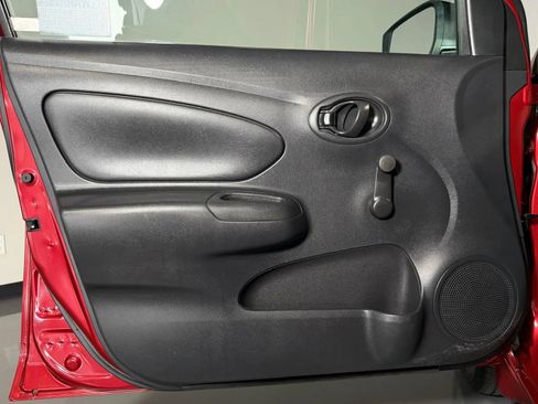 Used 2019 Nissan Versa S Plus FWD image 22