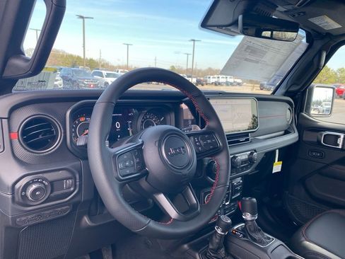 New 2026 Jeep Wrangler Unlimited Rubicon 392 w/ Quick Order Package 27X Moab AWD/4WD image 13