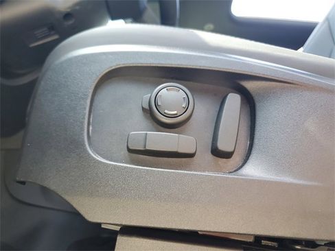 Used 2023 Land Rover Defender 110 75th Limited Edition image 20