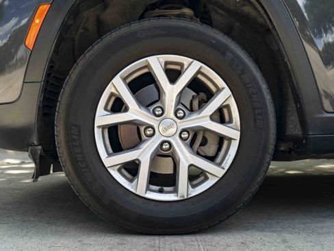 Used 2022 Jeep Grand Cherokee Limited RWD image 14