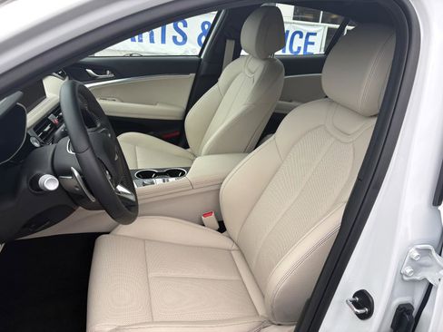 New 2026 Genesis G70 2.5T image 15