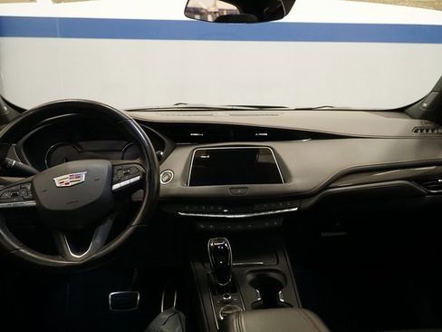 Used 2023 Cadillac XT4 Sport image 13