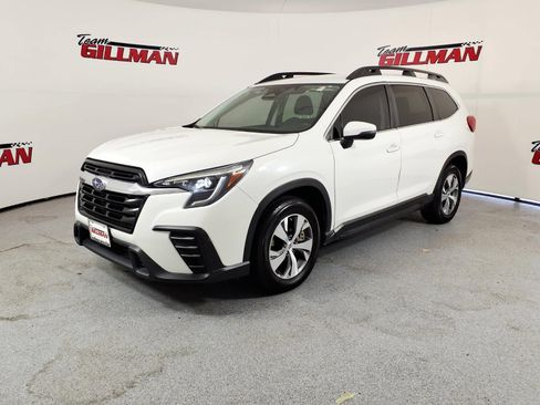 Used 2023 Subaru Ascent Premium w/ Convenience Package AWD/4WD image 3