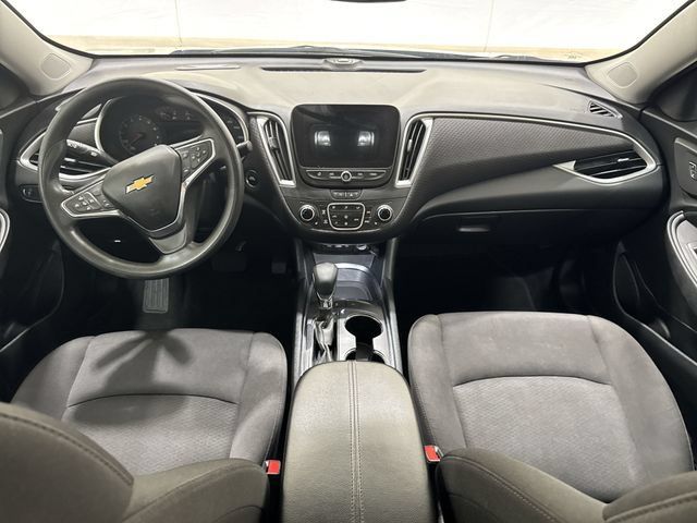 Used 2025 Chevrolet Malibu LT FWD image 19