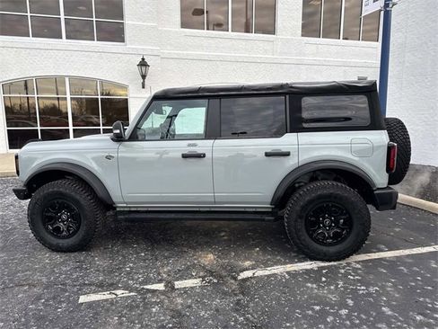 Used 2022 Ford Bronco Wildtrak image 4