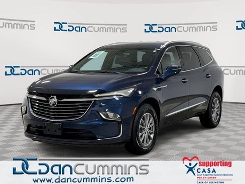 Used 2023 Buick Enclave Essence FWD image 1