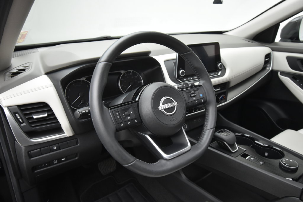Used 2023 Nissan Rogue SV w/ SV Premium B Package AWD/4WD image 15