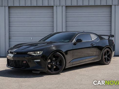 Used 2016 Chevrolet Camaro SS RWD image 1