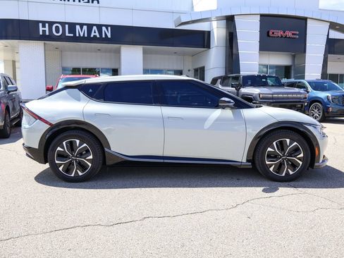Used 2022 Kia EV6 Wind w/ Wind Technology Package AWD/4WD image 2