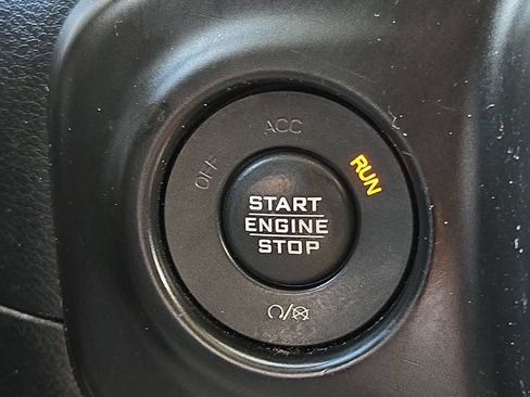 Used 2018 Jeep Wrangler Unlimited Sport S AWD/4WD image 20