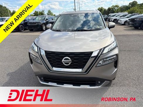 Used 2021 Nissan Rogue Platinum AWD/4WD image 2