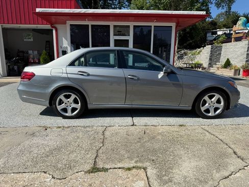 Used 2014 Mercedes-Benz E 350 4MATIC Sedan image 20