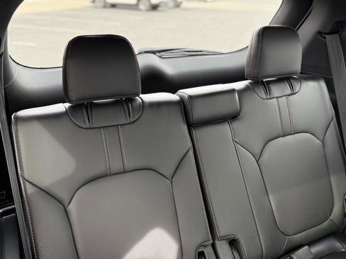 Certified 2025 Honda Pilot TrailSport image 42