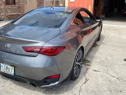 Used 2017 INFINITI Q60 3.0t w/ Premium Plus Package 3.0T RWD image 5
