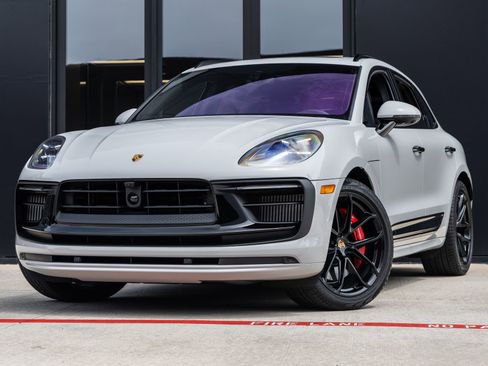 Certified 2024 Porsche Macan GTS AWD/4WD image 1