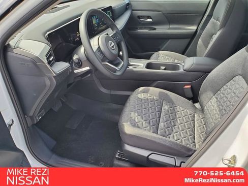 New 2026 Nissan Kicks SV w/ SV Premium Package image 10