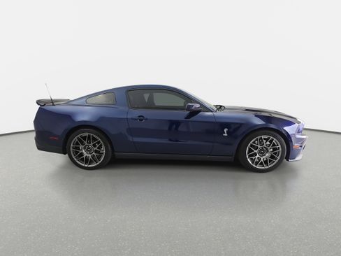 Used 2012 Ford Mustang Shelby GT500 w/ SVT Performance Pkg image 4